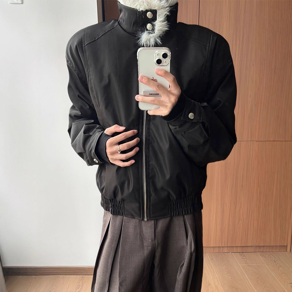 Wolf King Fur-Collar Mountain Hawk Winter Thickened Short Coat for Men, High-End Three-Proof Jacket - Image 3