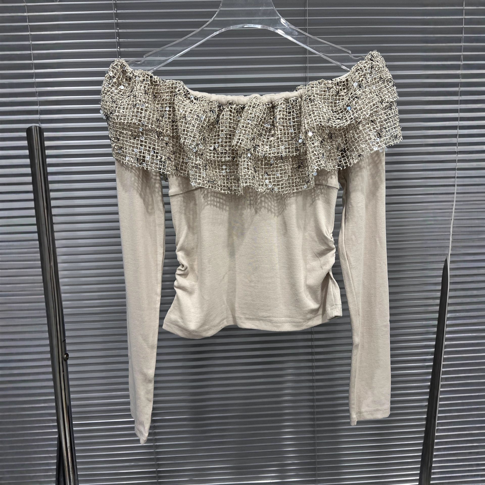 Minimally designed long sleeved top with a base layer for women - Image 3