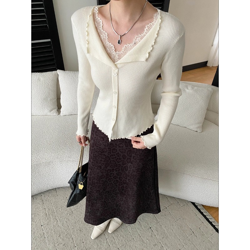 Gentle Atmosphere False Two-Piece Lace Spliced Ruffled Collar Fitted Knit Sweater